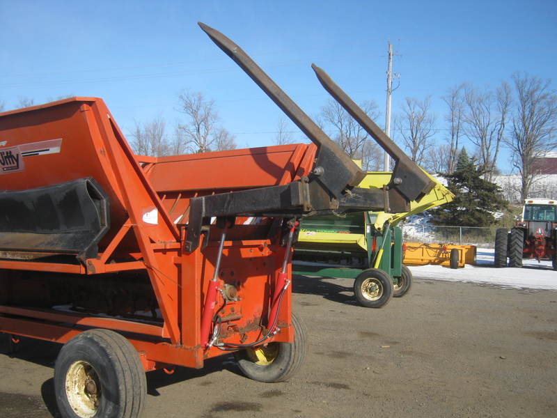 Hay Equipment  Jiffy 900 Bale Processor Photo